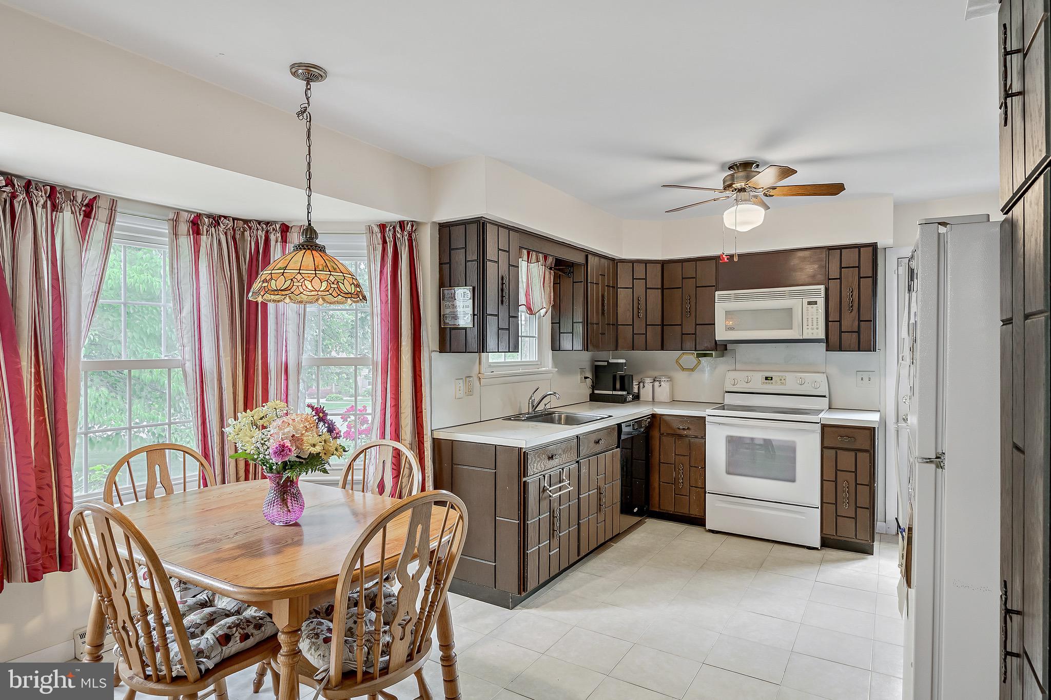 2285 Sutton Road York, PA 17403 - Photo 11 of 26