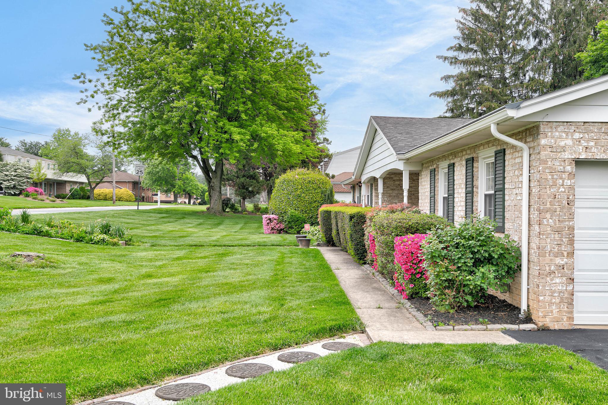 2285 Sutton Road York, PA 17403 - Photo 4 of 26