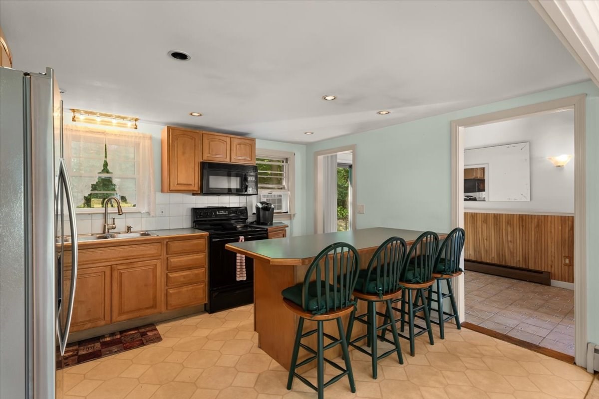 8 Clay Pond Road Bourne, MA 02532 - Photo 7 of 32 Gallery Image 7