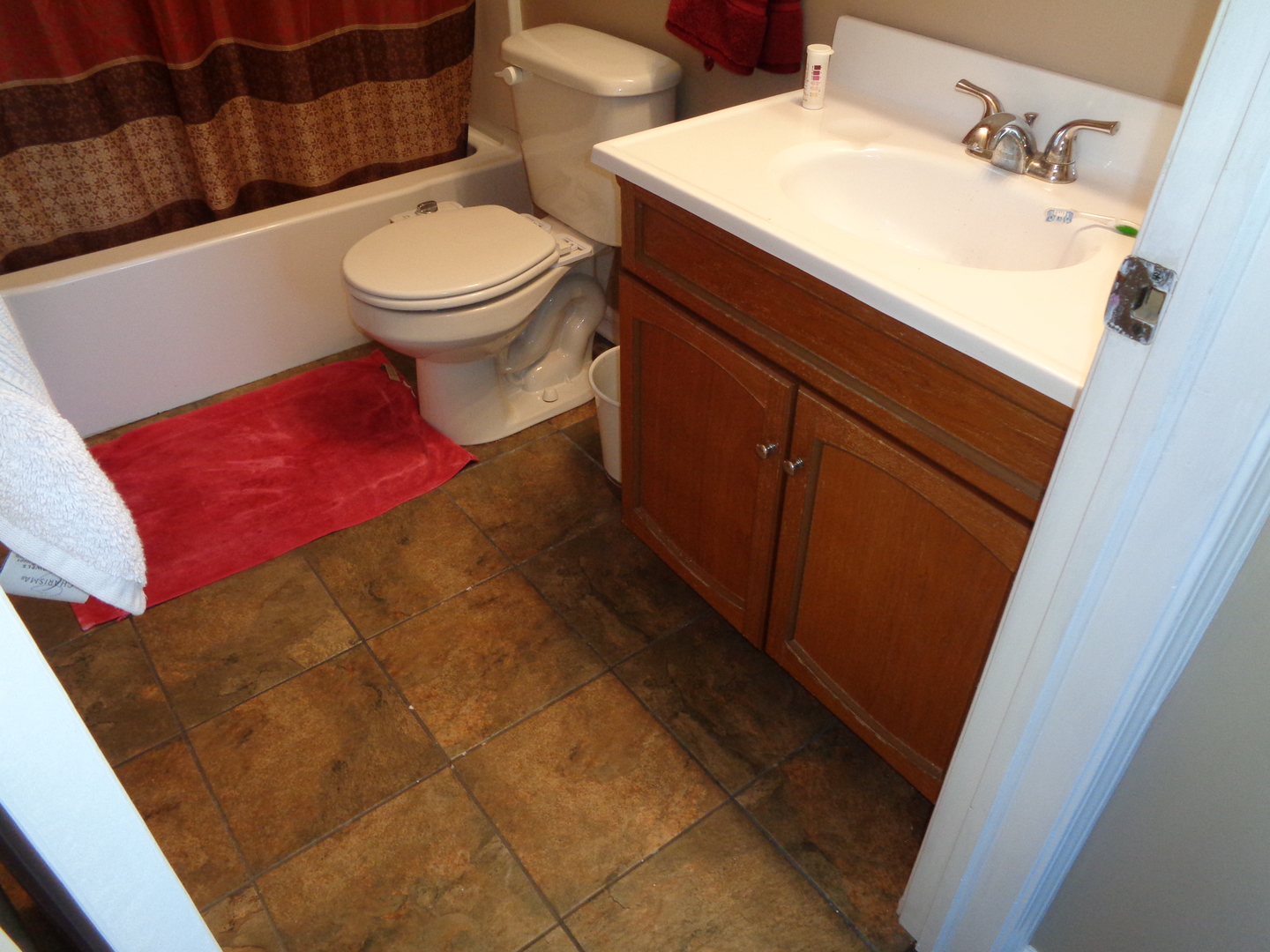 459 Barberry Road Highland Park, IL 60035 - Photo 7 of 11 a bathroom with a sink and a toilet