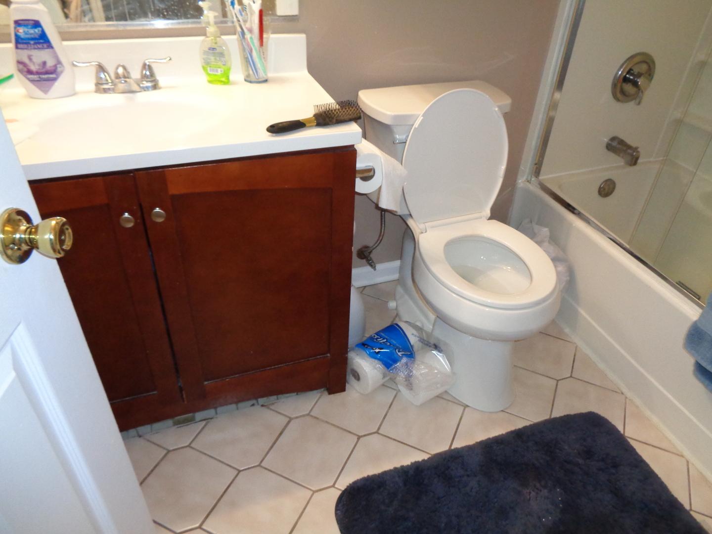 459 Barberry Road Highland Park, IL 60035 - Photo 9 of 11 a very nice looking room with a sink and a toilet
