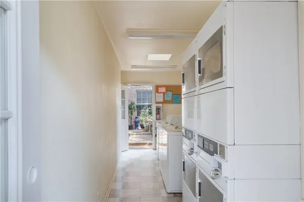 $1,600 | 1240 Barton Hills Drive, Unit 208, Austin, TX 78704