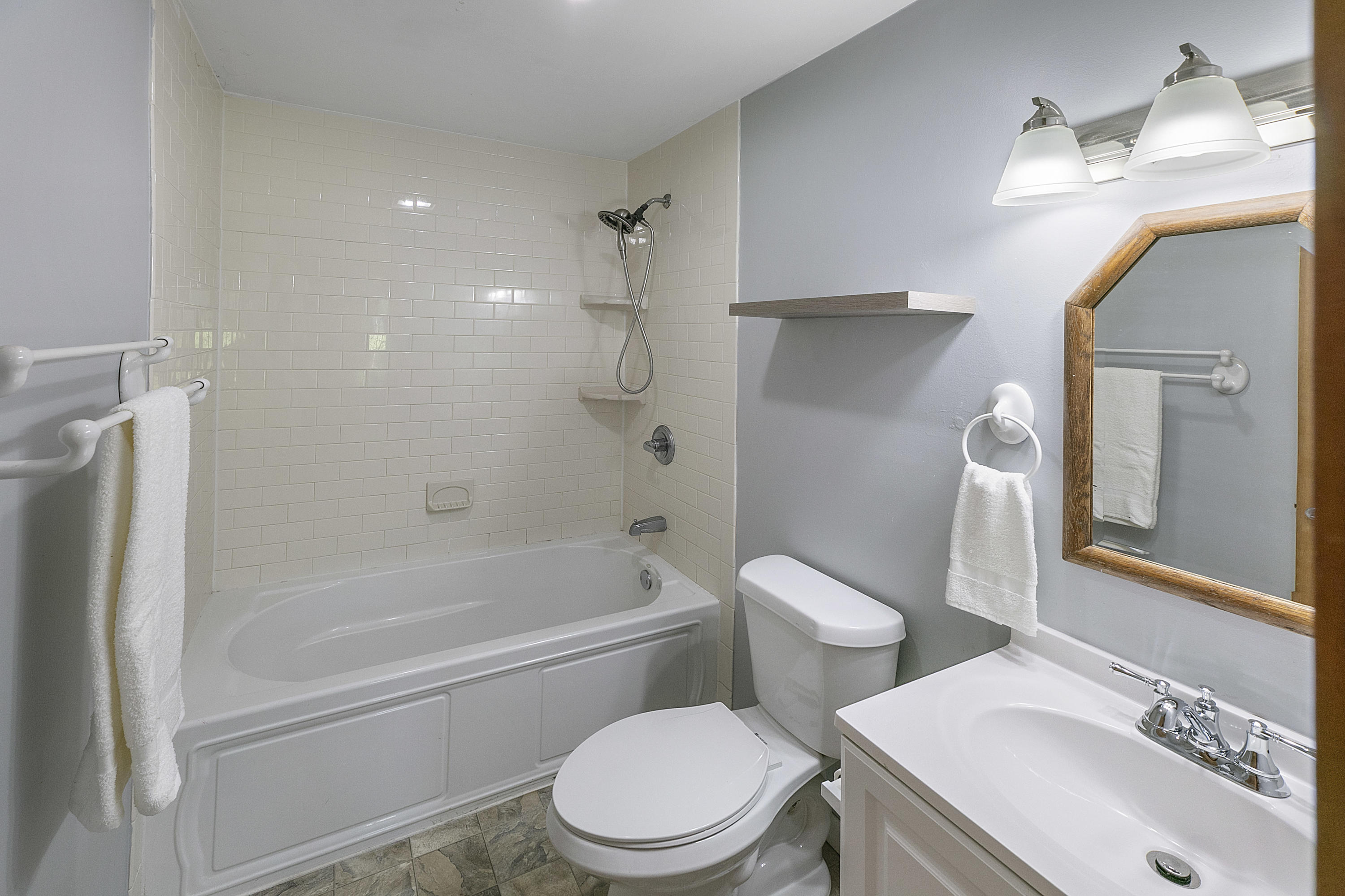 100 Pelham Road Oak Ridge, TN 37830 - Photo 16 of 26 Master Bathroom
