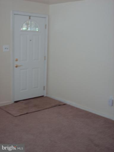 5004 Addison Road Capitol Heights, MD 20743 - Photo 6 of 17 Living Room