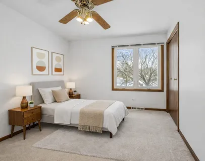 $450,000 | 1151 South Edgewood Avenue, Lombard, IL 60148