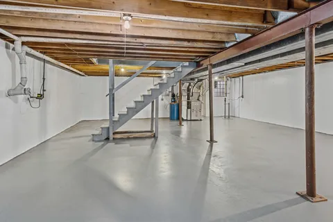 $450,000 | 1151 South Edgewood Avenue, Lombard, IL 60148