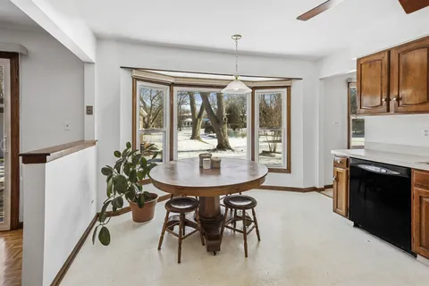 $450,000 | 1151 South Edgewood Avenue, Lombard, IL 60148