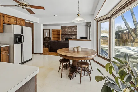 $450,000 | 1151 South Edgewood Avenue, Lombard, IL 60148