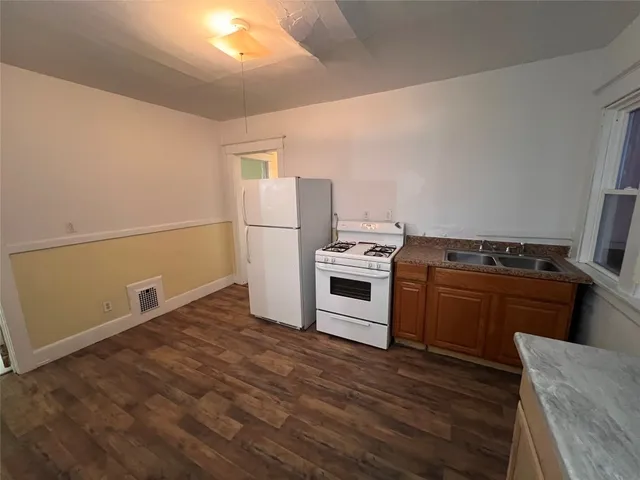 $1,500 | 155 Willow Street, Unit 2, Johnson City, NY 13790