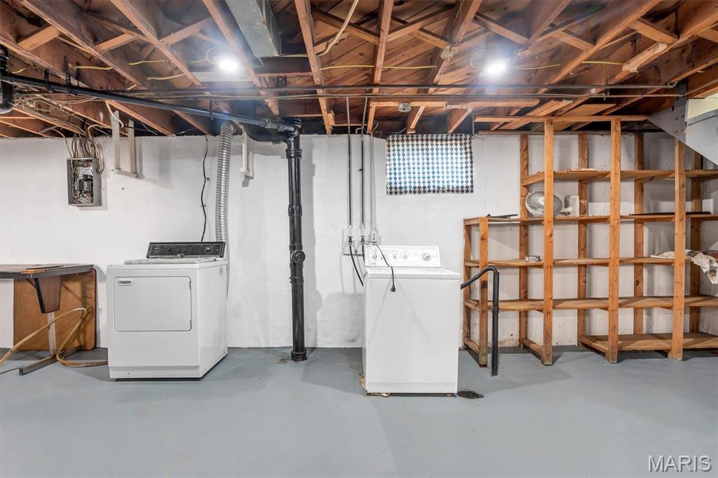 232 Rayburn Avenue Sunset Hills, MO 63127 - Photo 11 of 23