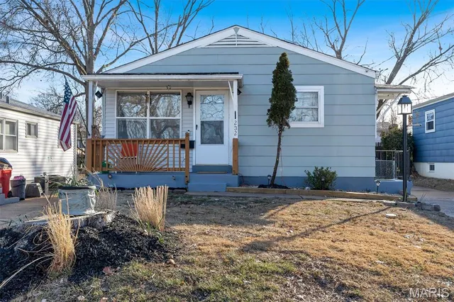 $219,900 | 232 Rayburn Avenue, Sunset Hills, MO 63127