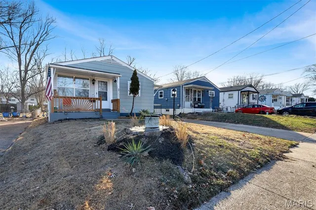 $219,900 | 232 Rayburn Avenue, Sunset Hills, MO 63127