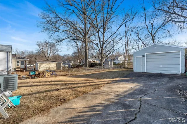 $219,900 | 232 Rayburn Avenue, Sunset Hills, MO 63127