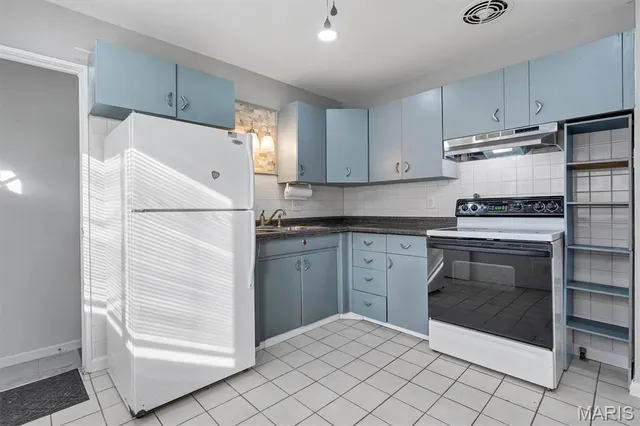 $219,900 | 232 Rayburn Avenue, Sunset Hills, MO 63127