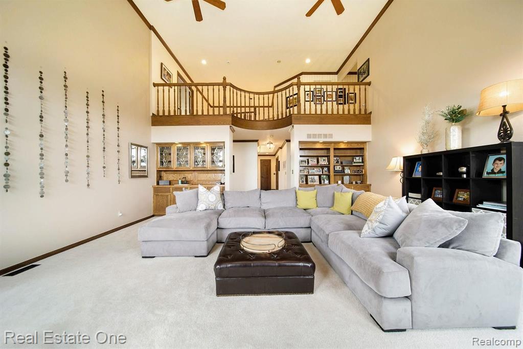 2938 Eagle Court Rochester Hills, MI 48309 - Photo 12 of 63