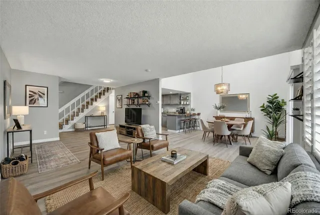 $425,000 | 2863 South Lansing Way, Aurora, CO 80014