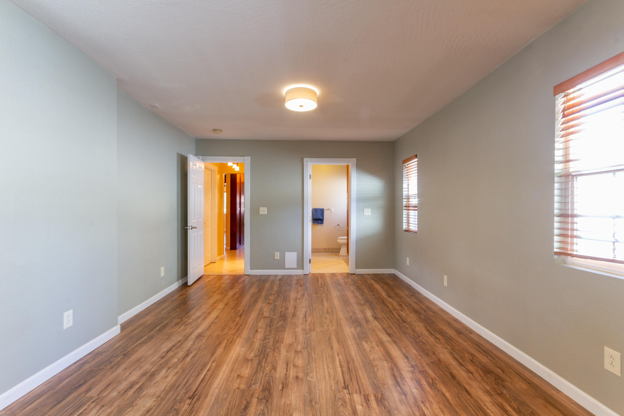 1488 Ridge Way Medford, OR 97504 - Photo 16 of 29 1488 Ridgeway-34