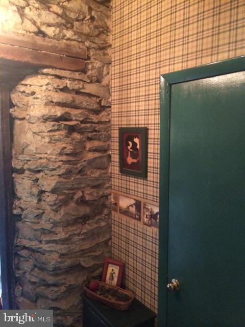 36343 Paxson Road Purcellville, VA 20132 - Photo 16 of 41 MORE STONE TOUCHES