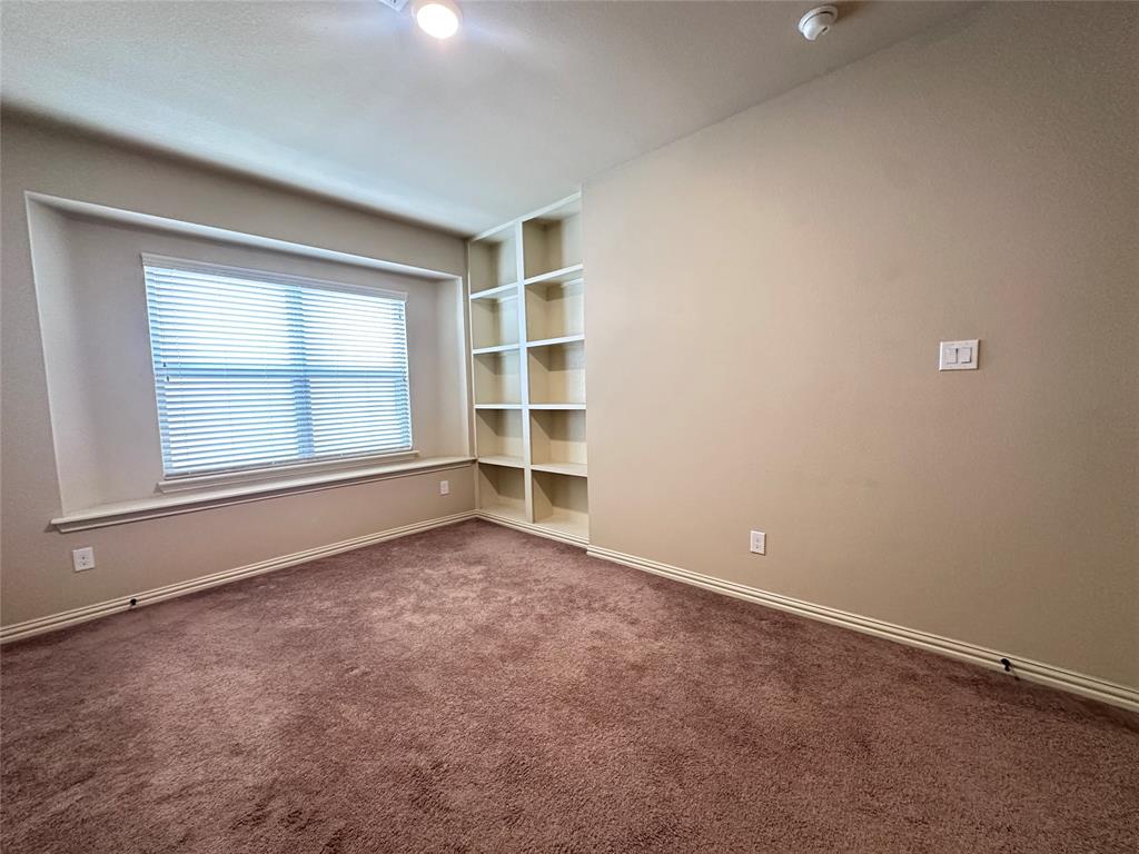 708 Yarrow Street Little Elm, TX 75068 - Photo 12 of 37