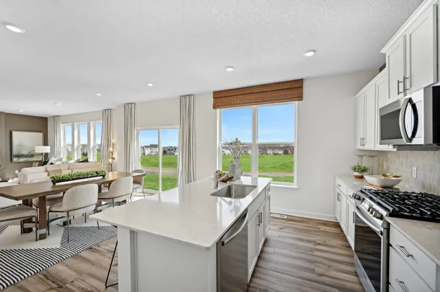 $516,160 | 2529 Green Ash Avenue, Shakopee, MN 55379