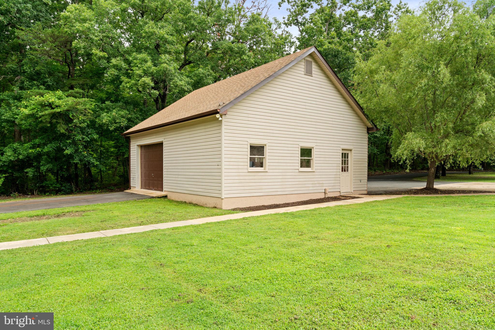 5418 Courthouse Road Spotsylvania, VA 22551 - Photo 55 of 73 Store Your Boat