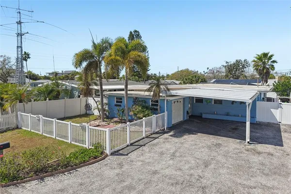 $739,900 | 204 160th Avenue, Redington Beach, FL 33708
