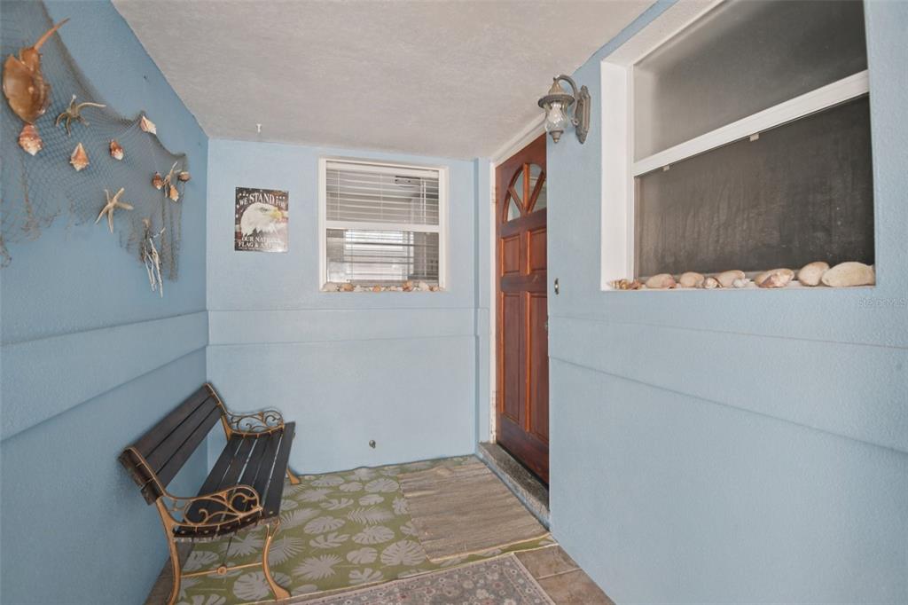 204 160th Avenue Redington Beach, FL 33708 - Photo 5 of 34