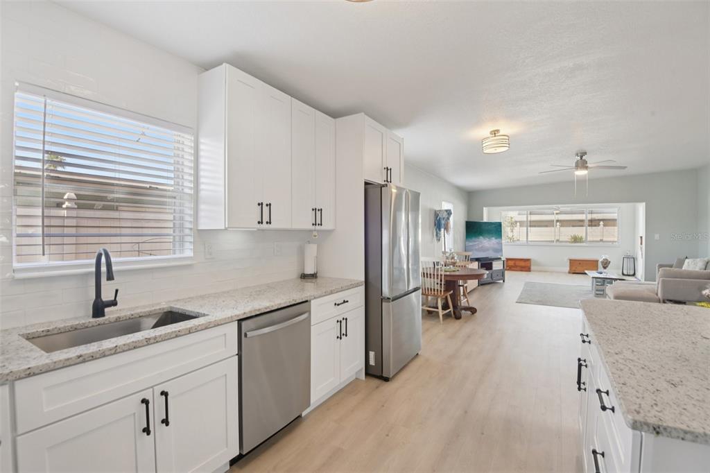 204 160th Avenue Redington Beach, FL 33708 - Photo 9 of 34