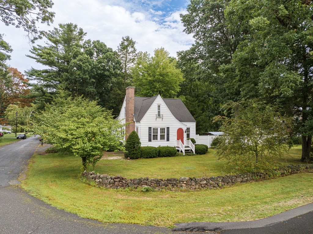 463 Springfield Street Wilbraham, MA 01095 - Photo 1 of 40 Gallery Image 1