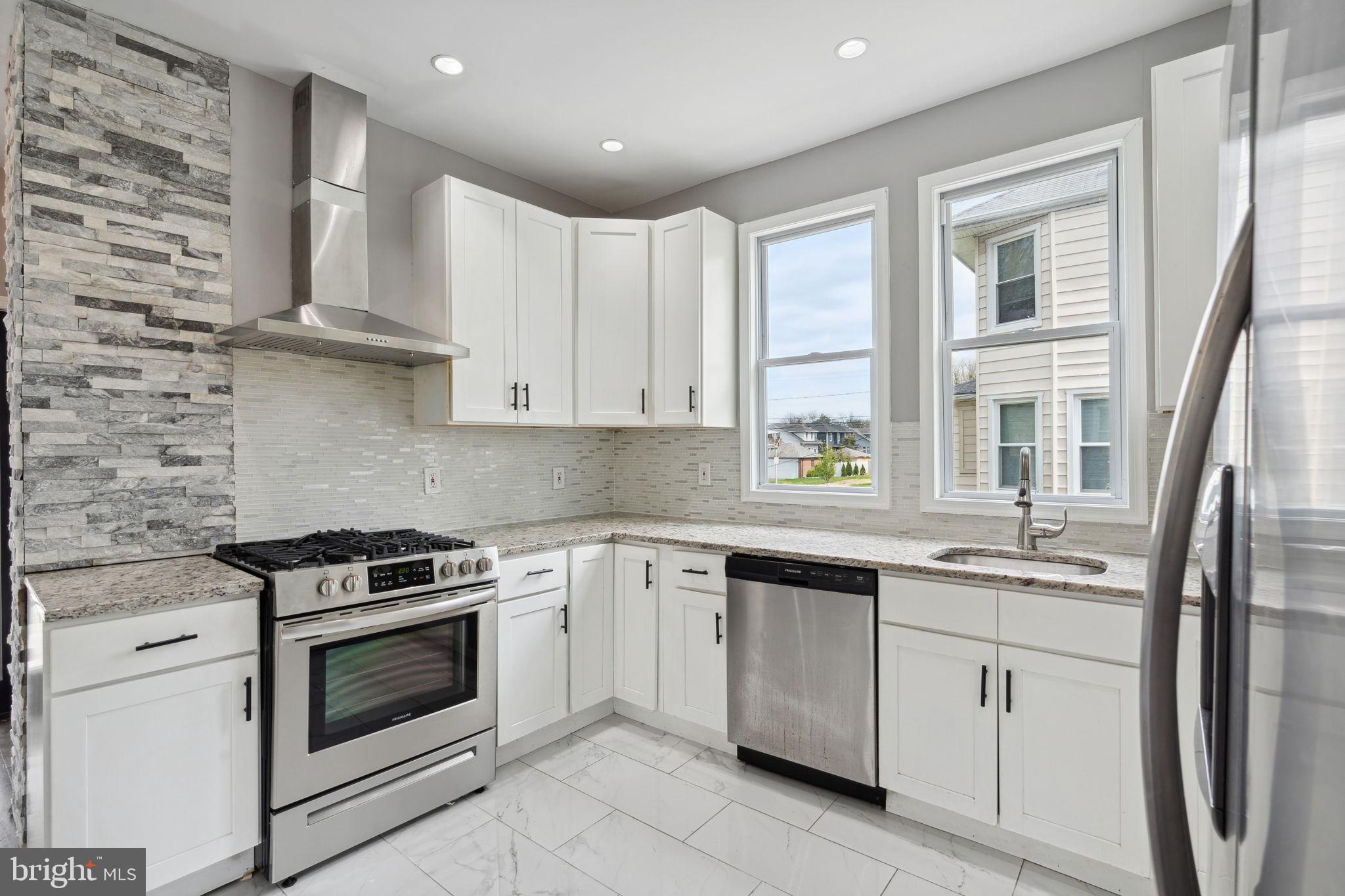 3804 Chatham Road Baltimore, MD 21215 - Photo 12 of 44
