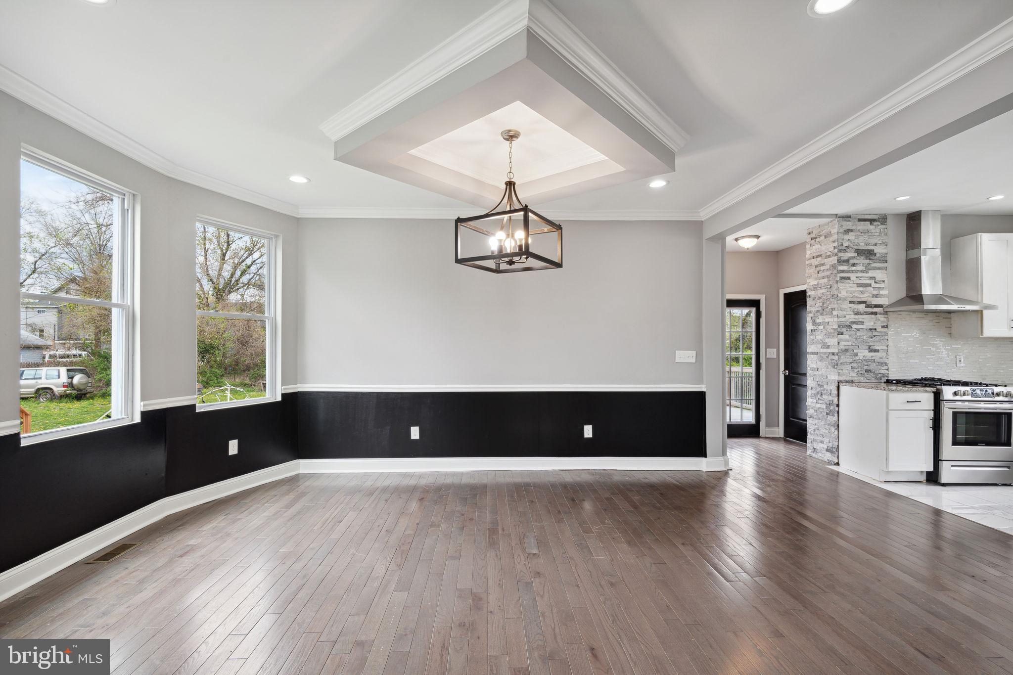 3804 Chatham Road Baltimore, MD 21215 - Photo 7 of 44