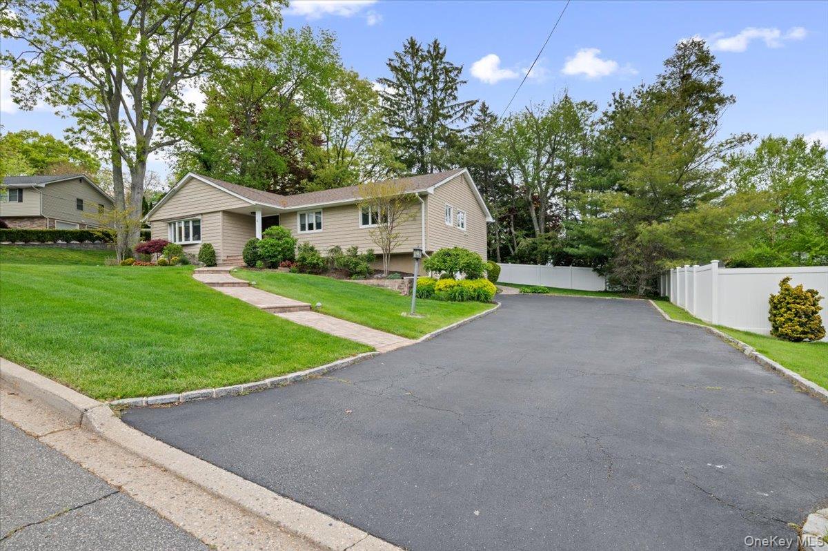 6 Long Ridge Road Plainview, NY 11803 - Photo 2 of 32 Oversized Driveway and Attached 2 Car Garage