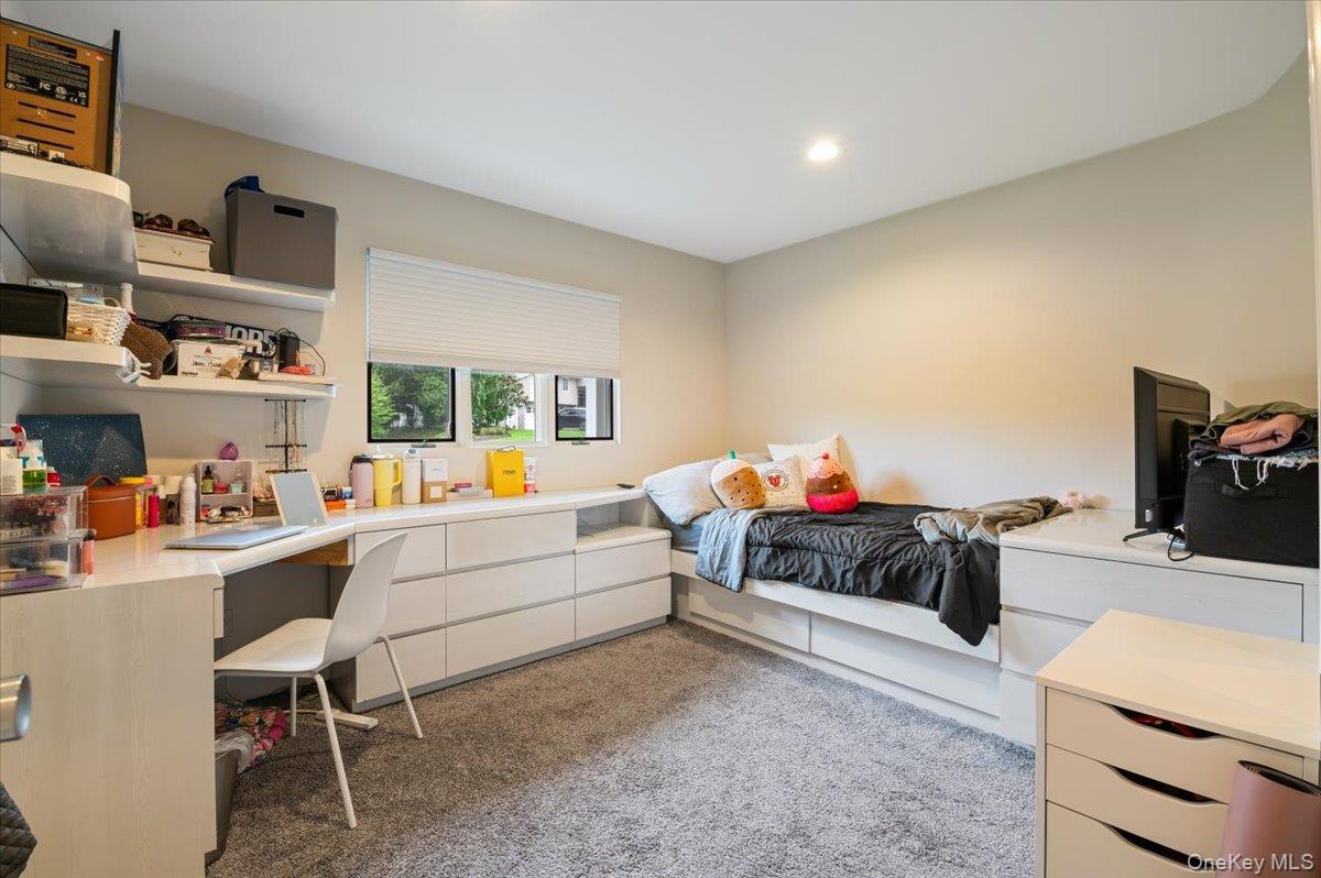 6 Long Ridge Road Plainview, NY 11803 - Photo 21 of 32 3rd Bedroom