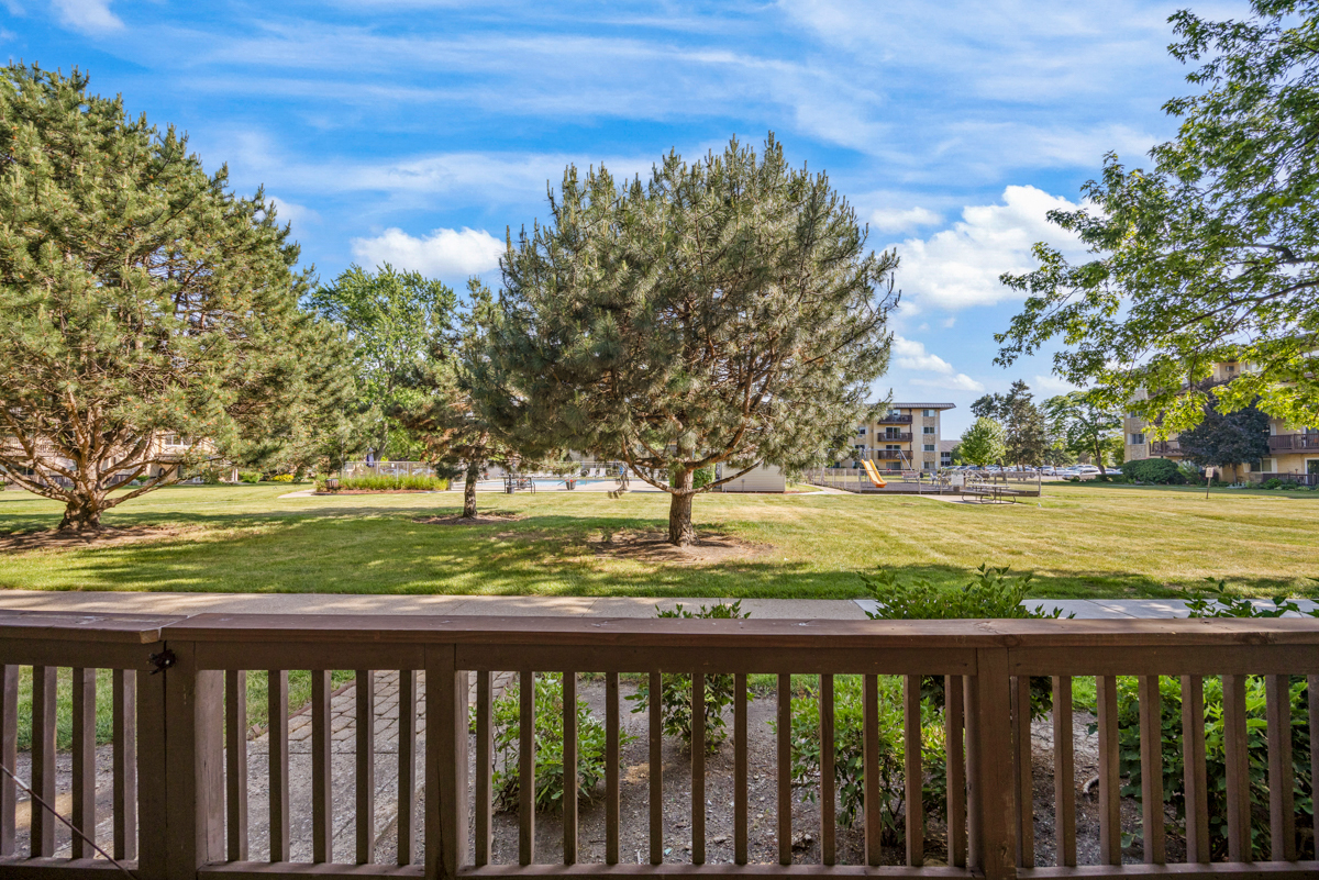 2214 South Goebbert Road, Unit 178 Arlington Heights, IL 60005 - Photo 7 of 25