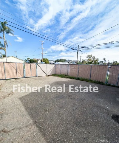 $3,500 | 379 North 3rd Street, Grover Beach, CA 93433