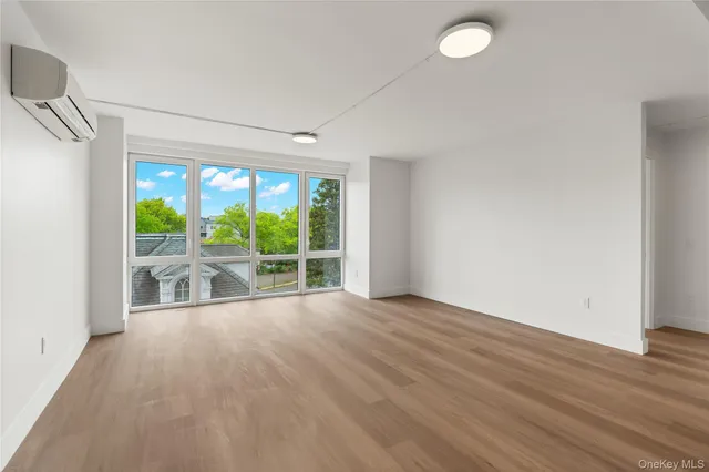 $4,375 | 10 Lyon Place, Unit 400/4A, White Plains, NY 10601