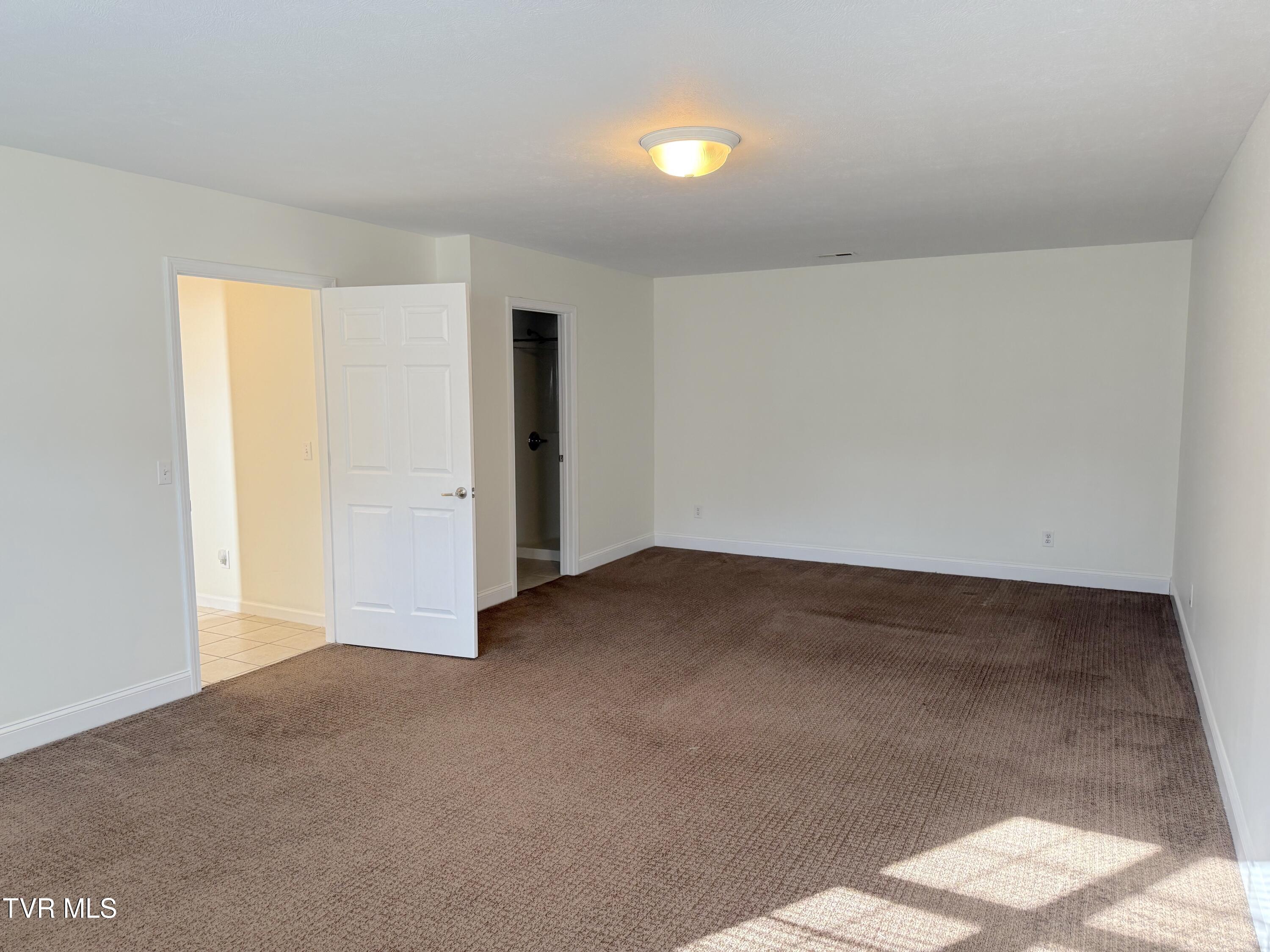 1516 Rock Springs Road Kingsport, TN 37664 - Photo 23 of 27 den