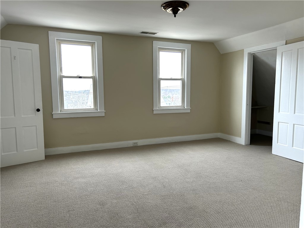 11 Summer Street Westerly, RI 02891 - Photo 4 of 11