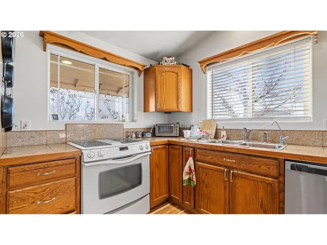 $720,000 | 31173 Shelley Lane, Hermiston, OR 97838