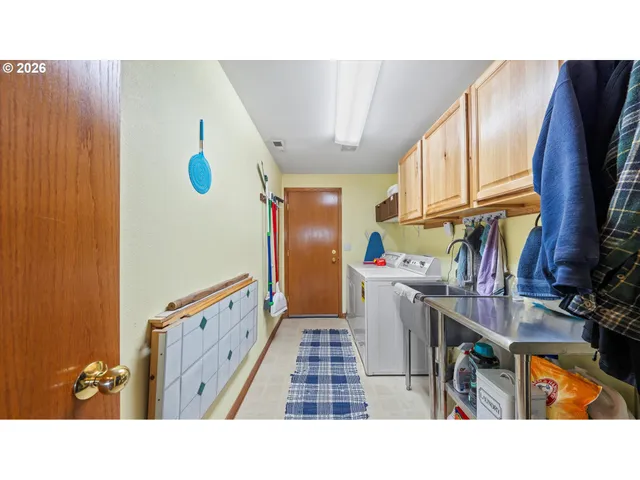 $720,000 | 31173 Shelley Lane, Hermiston, OR 97838