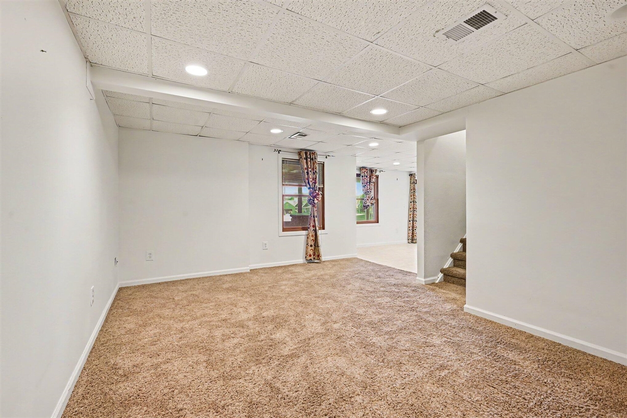 14 Blue Stone Ridge Battle Creek, MI 49014 - Photo 15 of 33