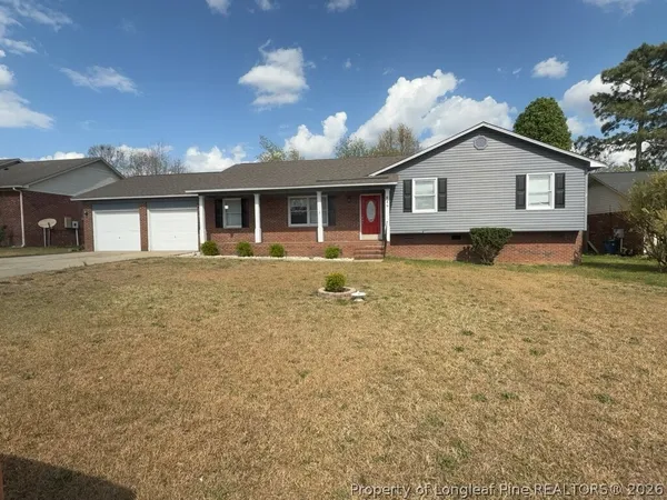 $1,600 | 849 Wigwam Drive, Fayetteville, NC 28314