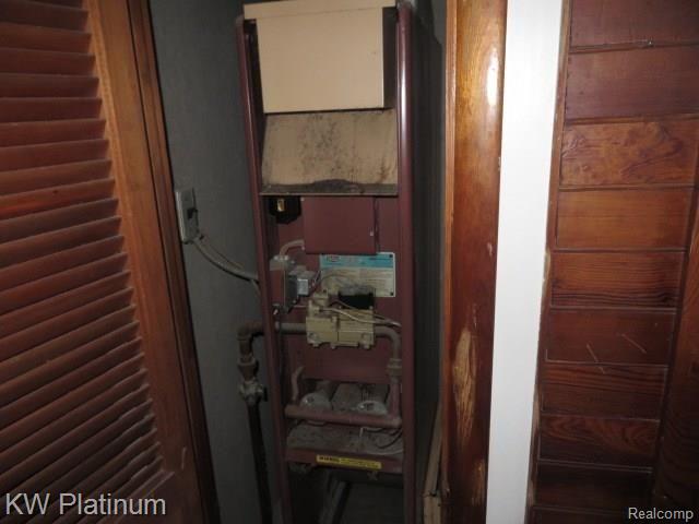 2825 Pointe Tremble Road Algonac, MI 48001 - Photo 17 of 24 IMG_5687.JPG