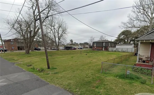 $93,000 | 3612 And 23/24 Sinclair Street, Chalmette, LA 70043