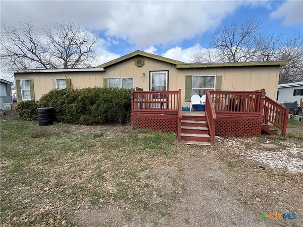 $69,900 | 514 South Gonzales Street, Cuero, TX 77954