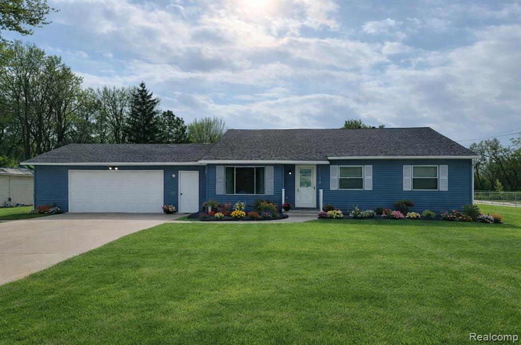 7120 Lapeer Road Davison, MI 48423 - Photo 1 of 48