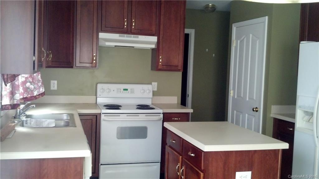 1822 Summit Ridge Lane Kannapolis, NC 28083 - Photo 6 of 12 Gallery Image 6
