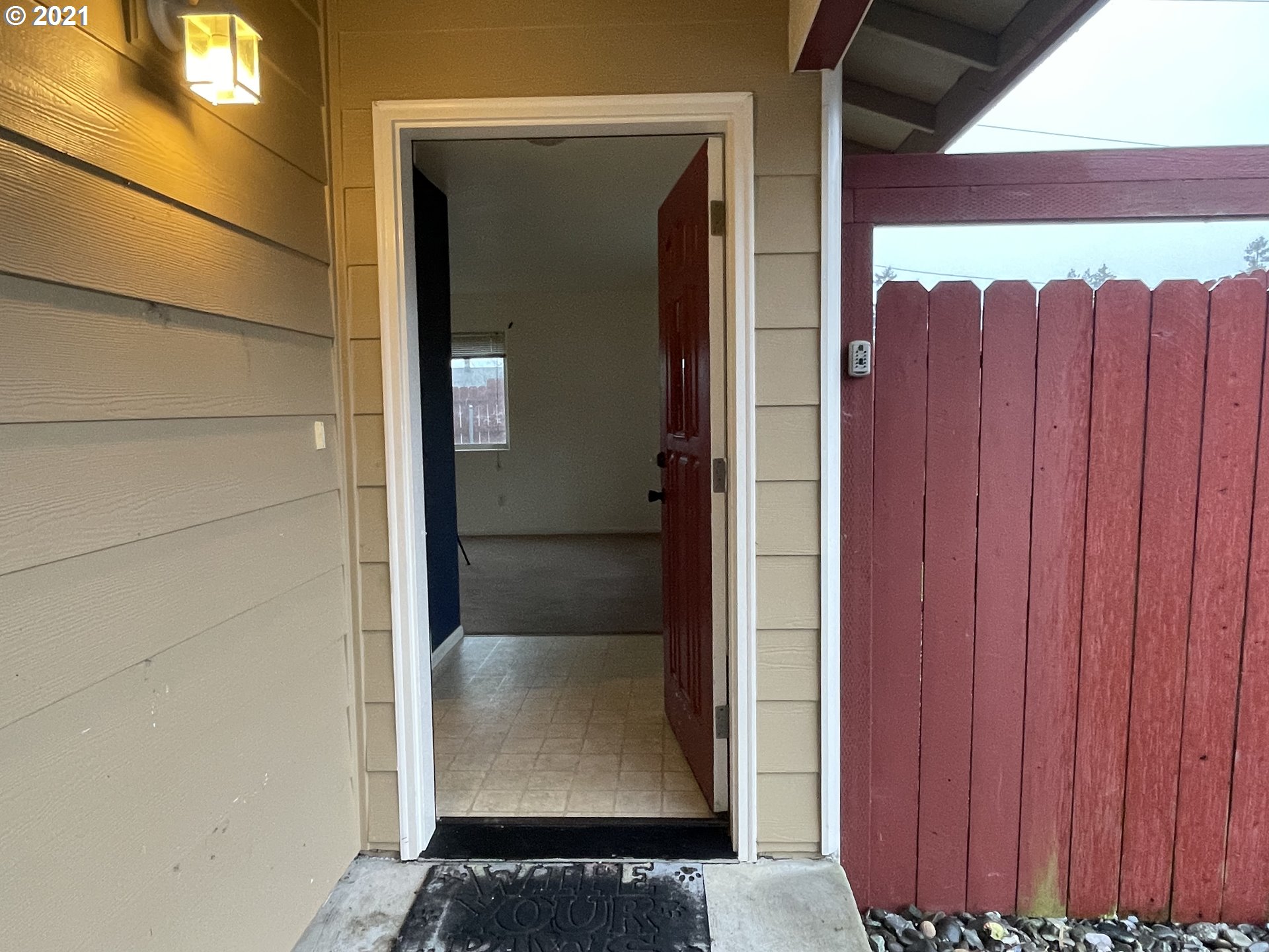821 Pioneer Road, Unit B Brookings, OR 97415 - Photo 30 of 31 Gallery Image 30
