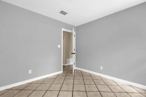 $289,900 | 31632 Spruce Drive, Eustis, FL 32736