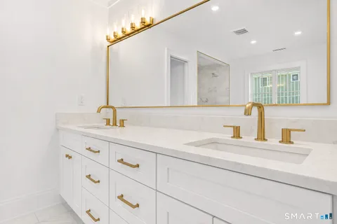 $3,649,000 | 20 Locust Hill Road, Darien, CT 06820